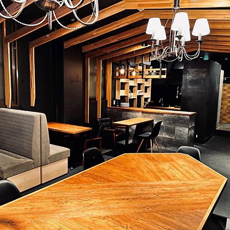Namba Guesthouse Hive Oszaka Kültér fotó