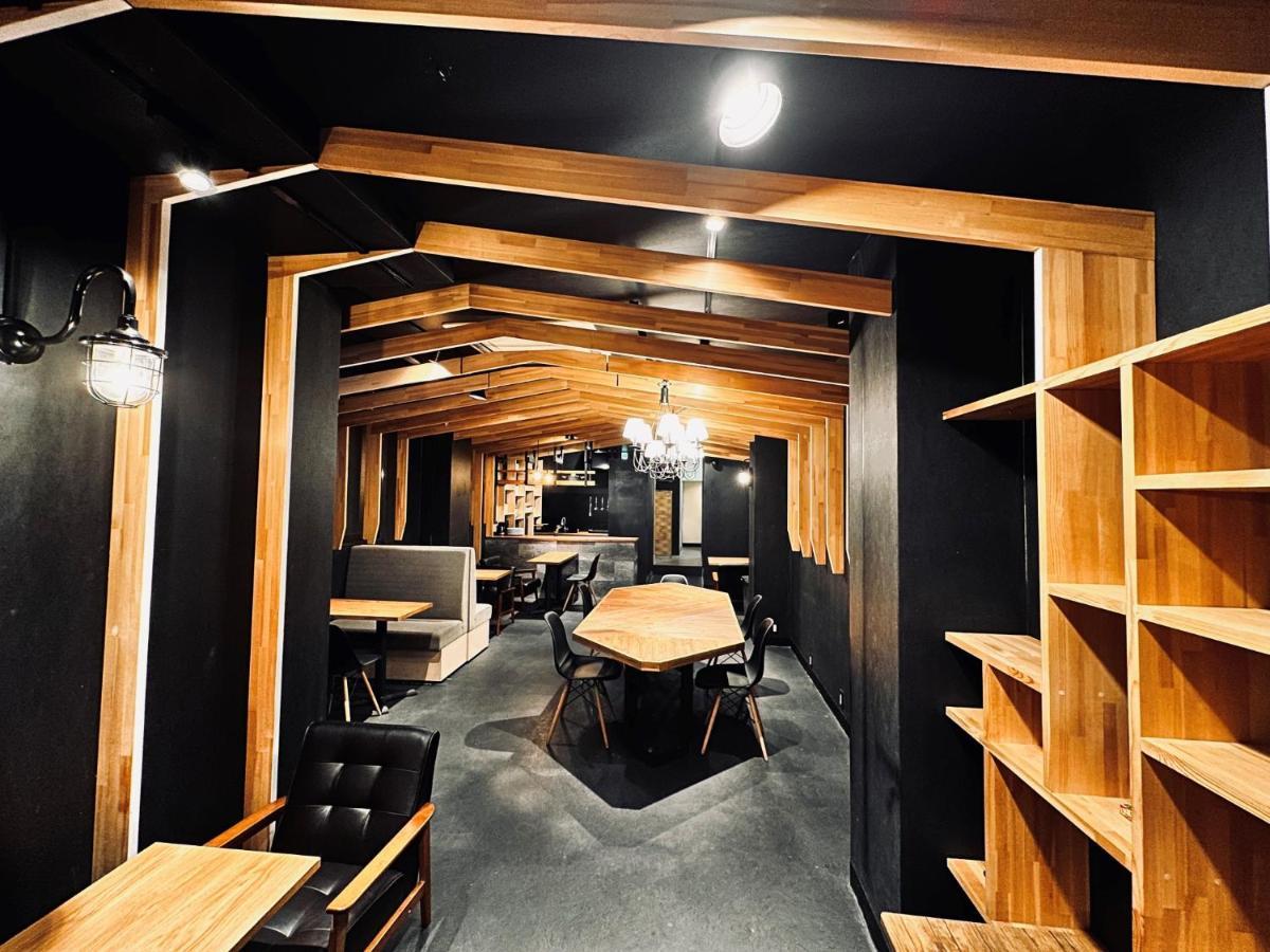 Namba Guesthouse Hive Oszaka Kültér fotó