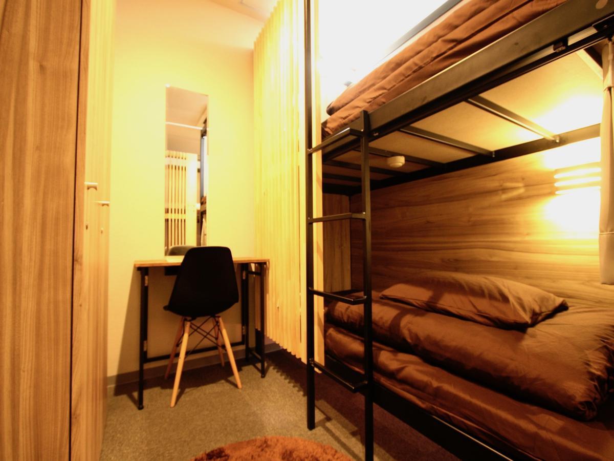 Namba Guesthouse Hive Oszaka Kültér fotó