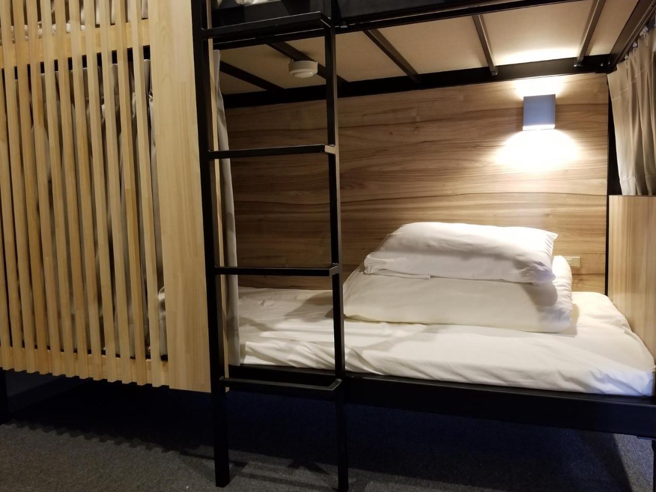 Namba Guesthouse Hive Oszaka Kültér fotó