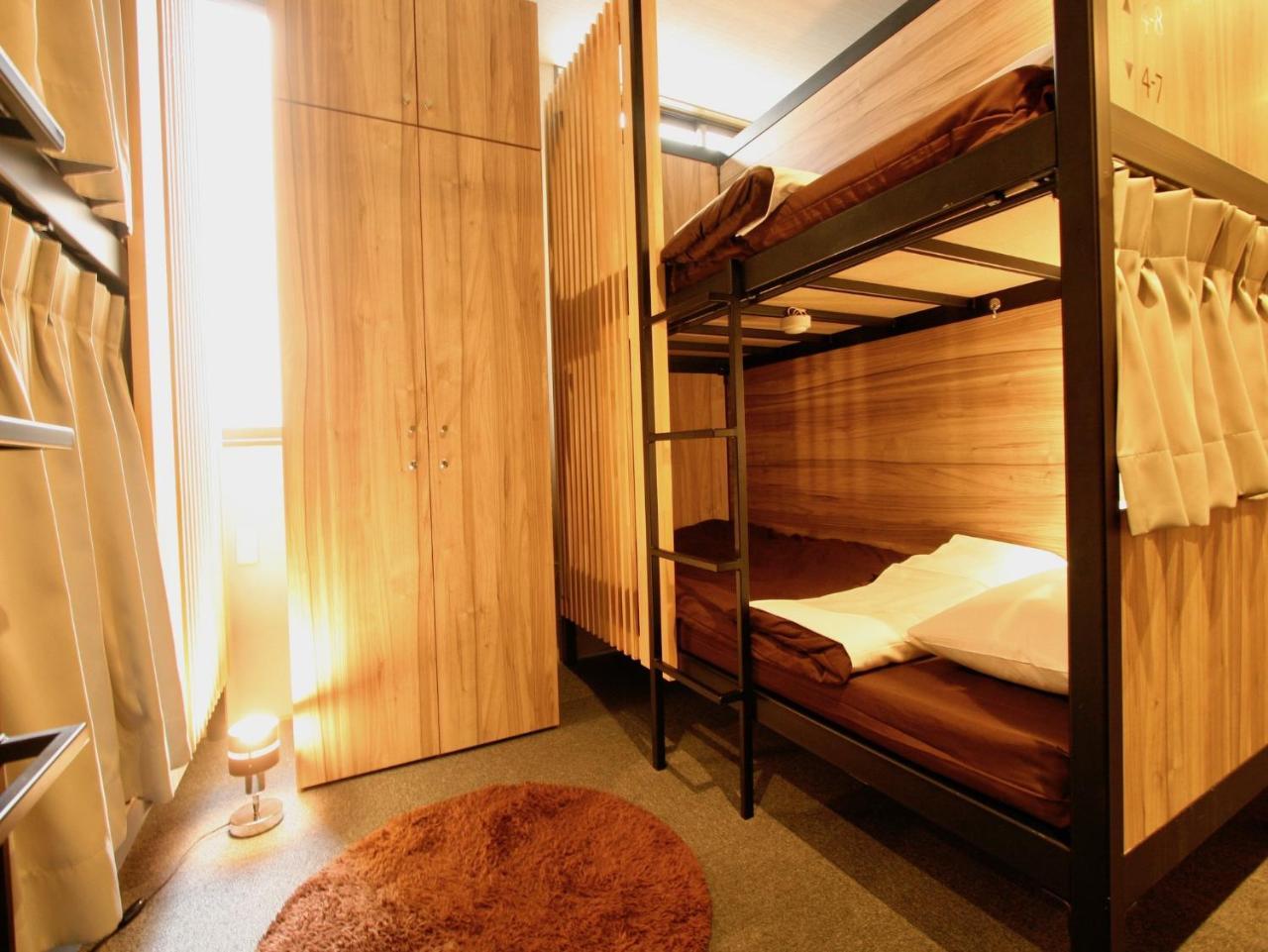 Namba Guesthouse Hive Oszaka Kültér fotó