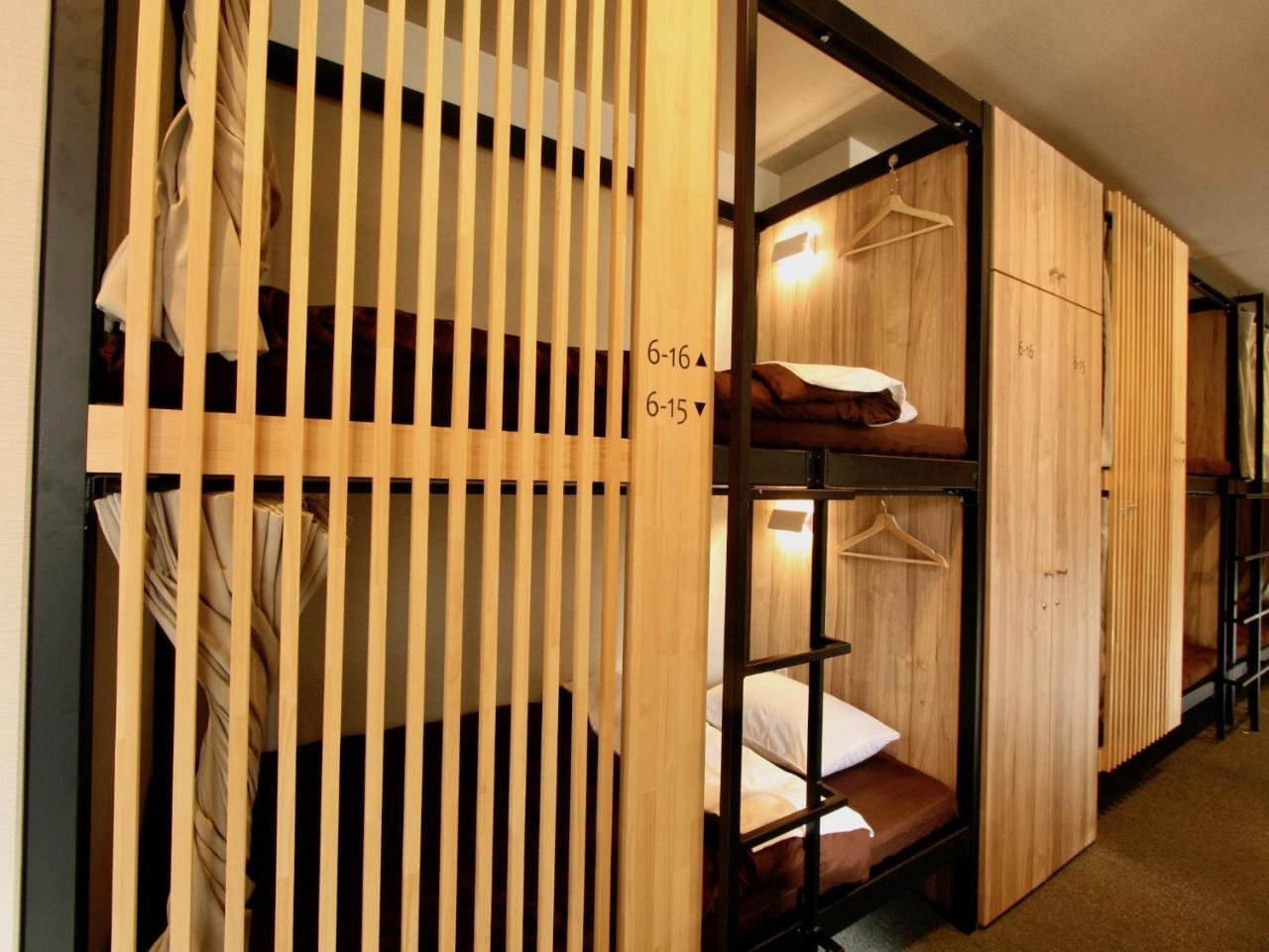 Namba Guesthouse Hive Oszaka Kültér fotó