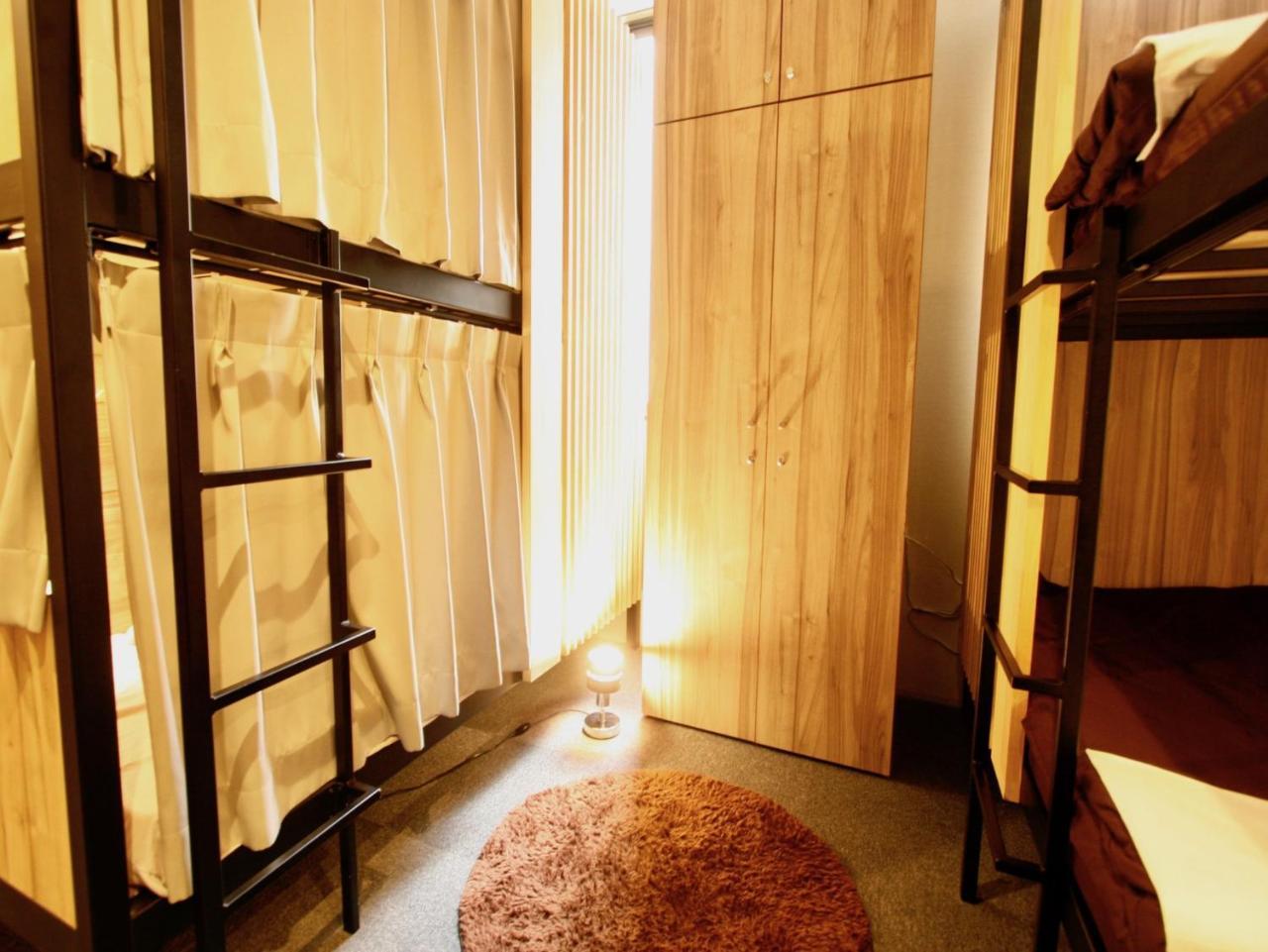 Namba Guesthouse Hive Oszaka Kültér fotó