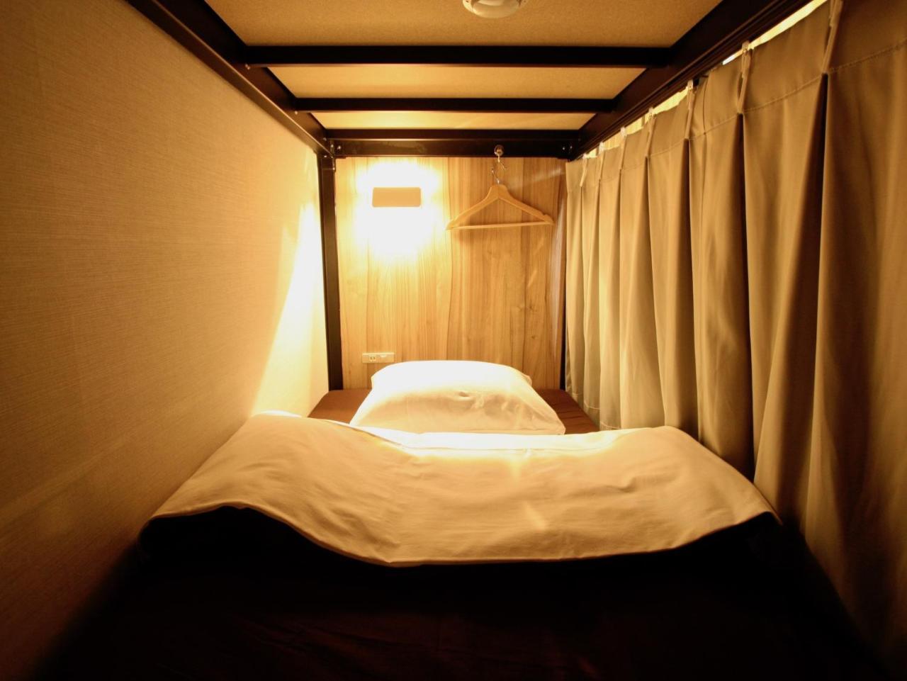 Namba Guesthouse Hive Oszaka Kültér fotó
